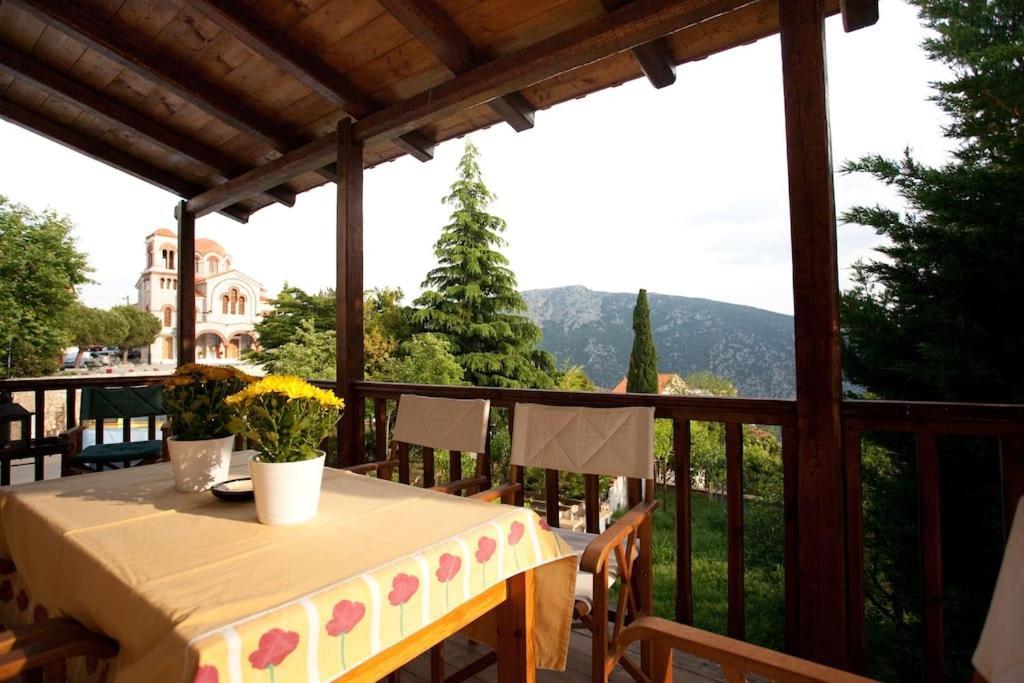 House In Delphi Villa Exterior photo