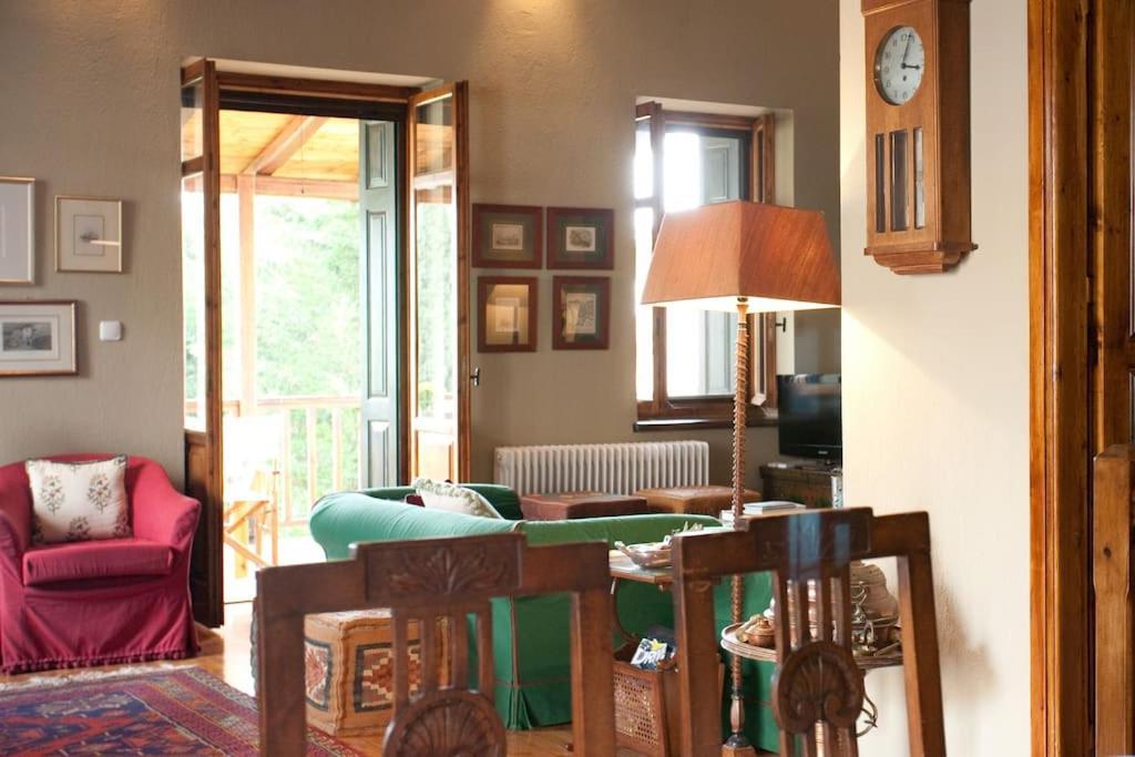 House In Delphi Villa Exterior photo